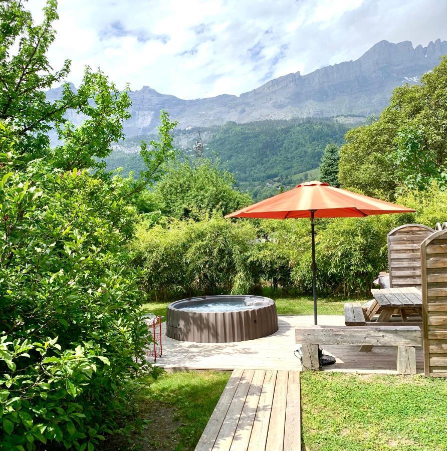 Appartement Avec Jacuzzi Dans Chalet Prive, Grande Terrasse, Parking Gratuit Лез-Уш Экстерьер фото